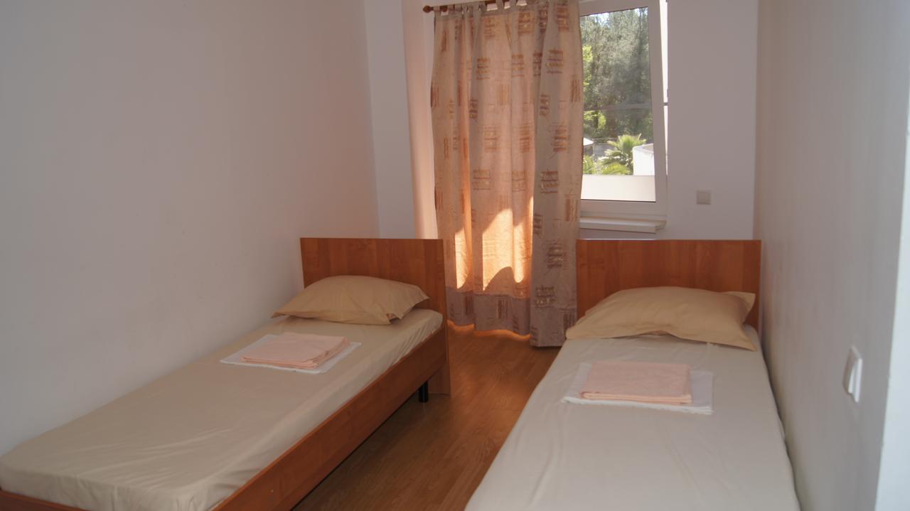 Hotel Sharmat Pitsoenda Buitenkant foto