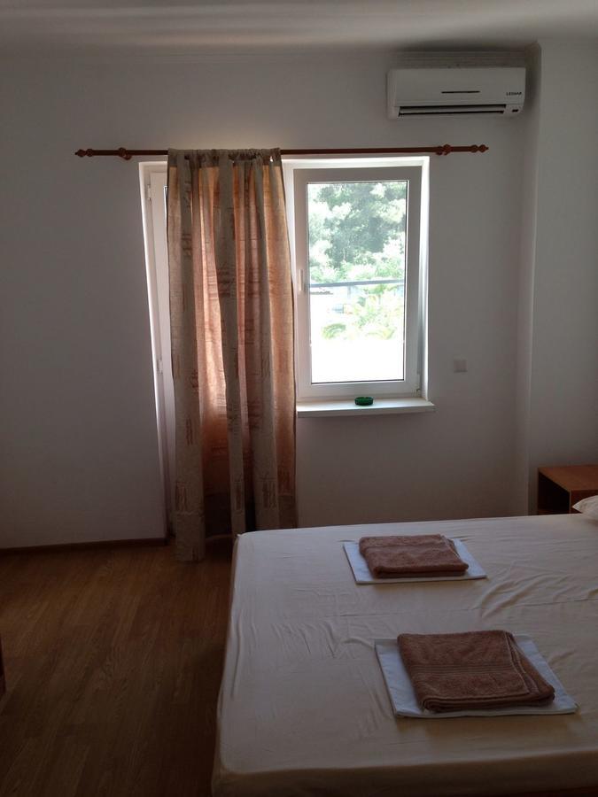Hotel Sharmat Pitsoenda Buitenkant foto