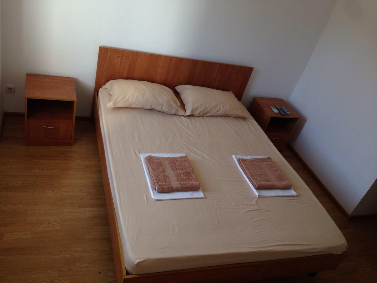 Hotel Sharmat Pitsoenda Buitenkant foto